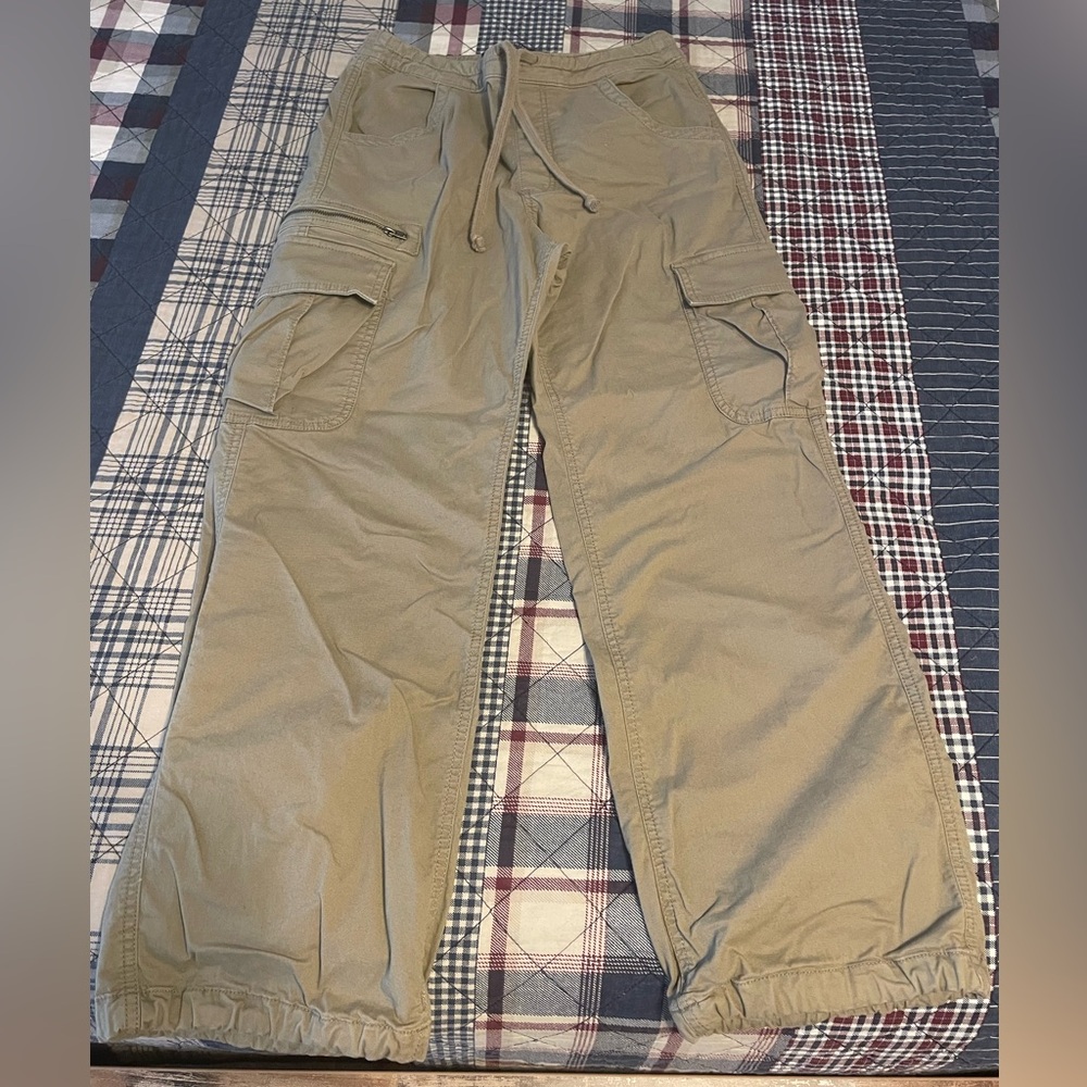 HOLLISTER ADJUSTABLE-RISE PARACHUTE BAGGY PANT